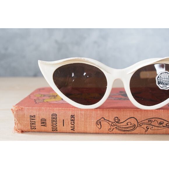 Vintage 1960s Cateye Sunglasses Top Awning by Crookes Rockabilly Pin up Retro main image 7